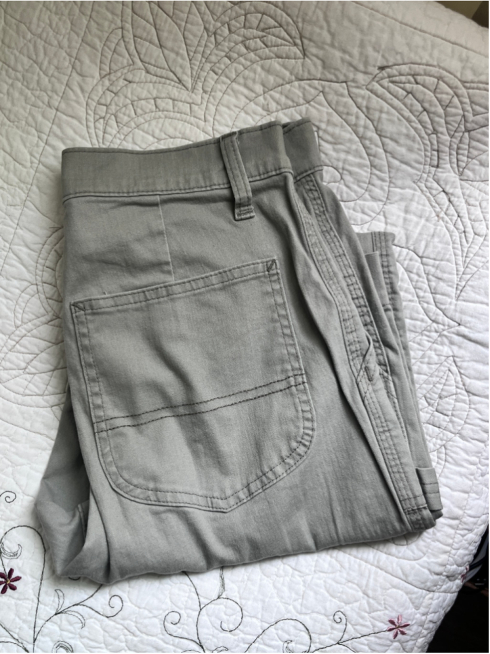 Women's Lee Khaki Straight Leg Pants Size 4